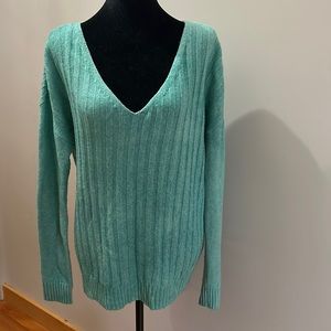 Drop arm mint green Gap sweater